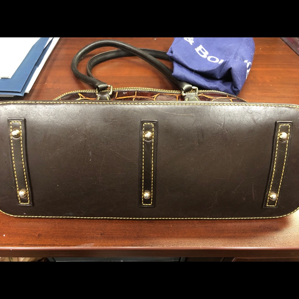 Dooney & Bourke - Picture 4 of 6